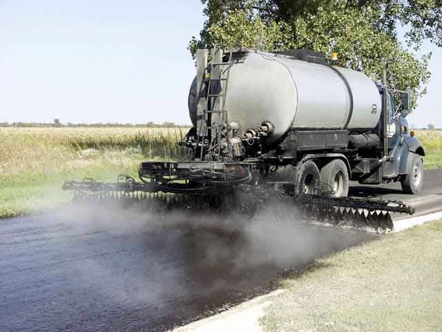 tar-chip-paver